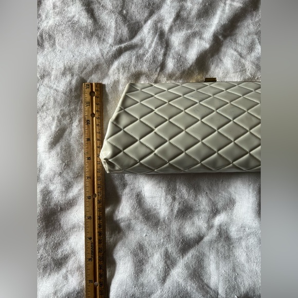 Sophisticated Cream Quilted Wristlet Clutch - Picture 3 of 5